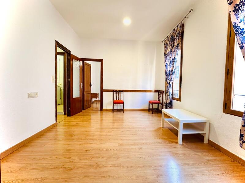5 slaapkamer Gezinswoning Te koop