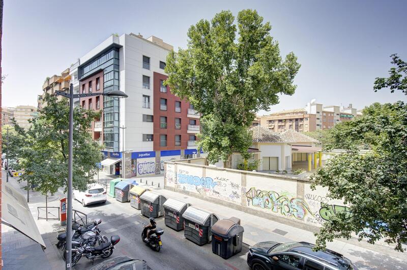 4 bedroom Apartment for sale