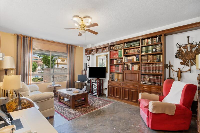 4 bedroom Apartment for sale