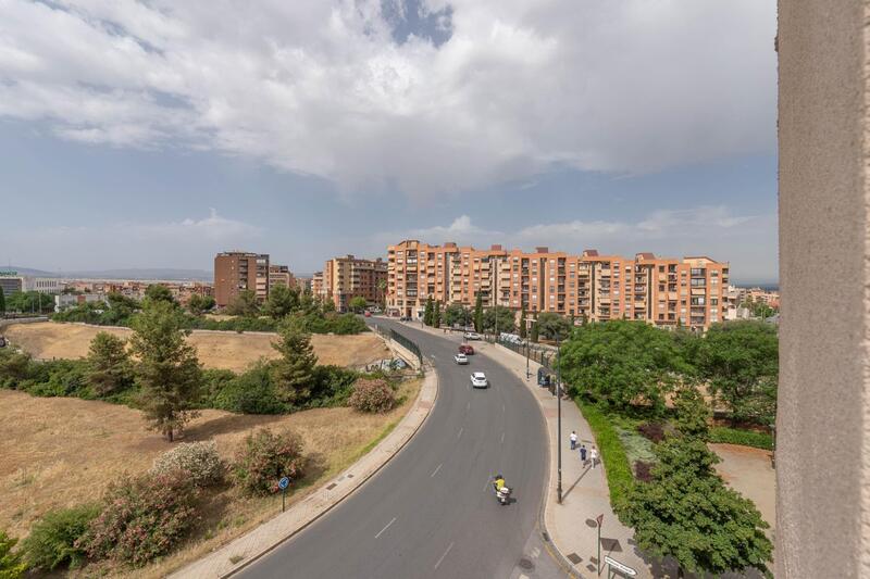 3 bedroom Apartment for sale