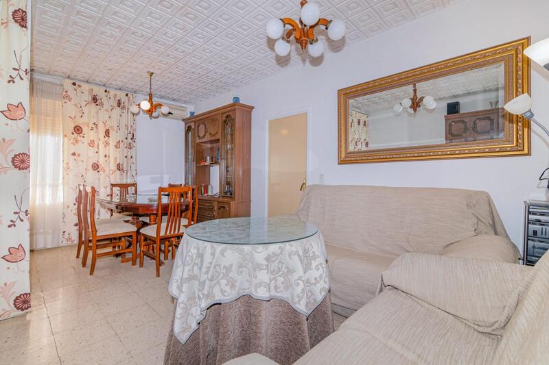 5 bedroom Apartment for sale