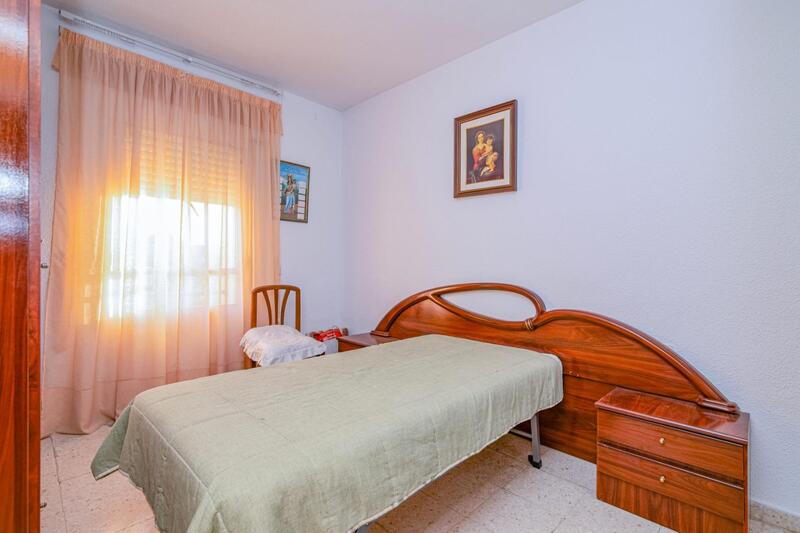 5 bedroom Apartment for sale