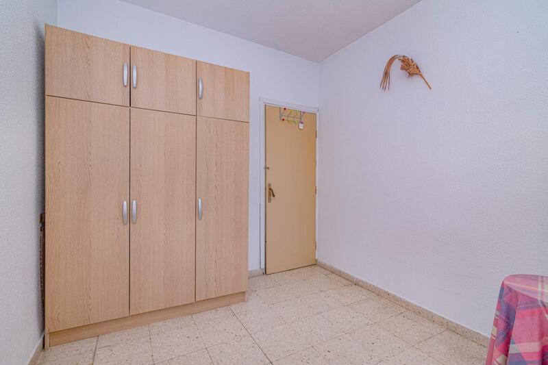 5 bedroom Apartment for sale