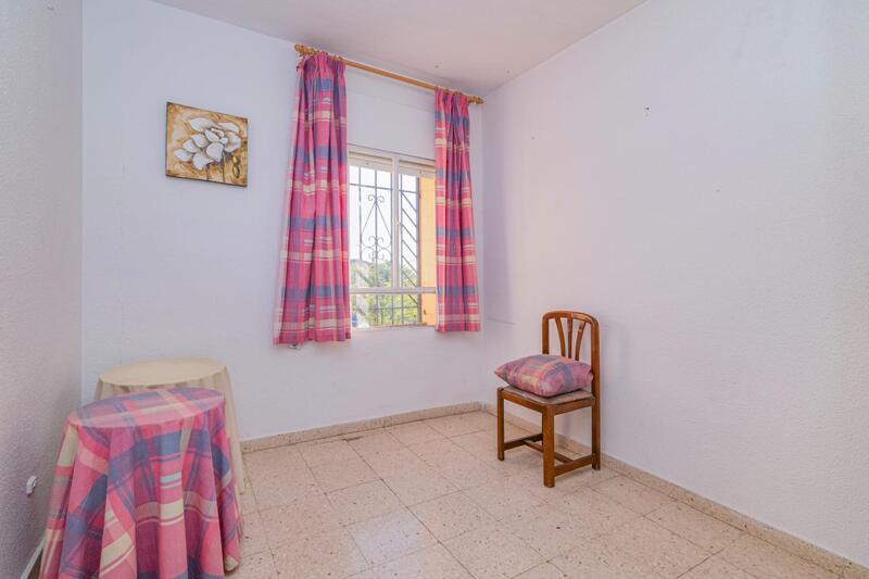5 bedroom Apartment for sale