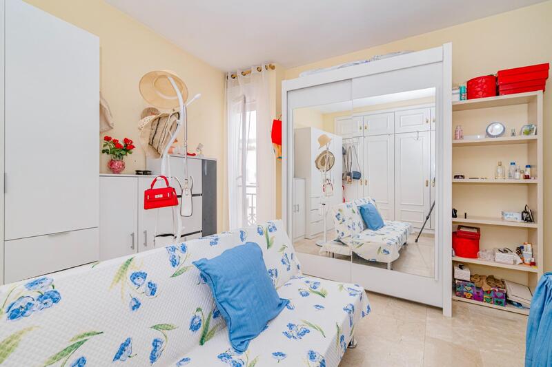 3 bedroom Apartment for sale