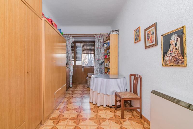4 bedroom Apartment for sale