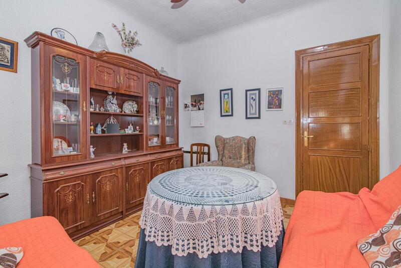 4 bedroom Apartment for sale