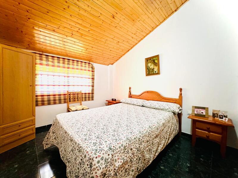 5 Cuarto Casa de Campo en venta