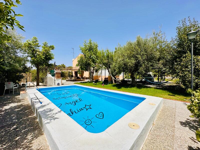 5 Cuarto Casa de Campo en venta
