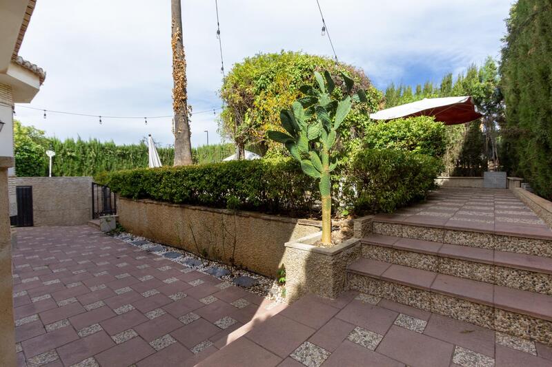 6 sovrum Villa till salu