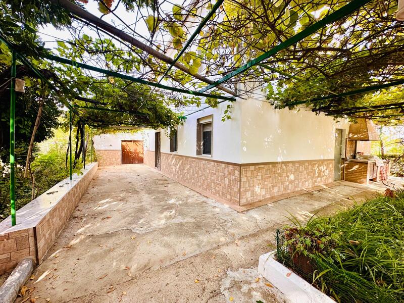 3 bedroom Country House for sale