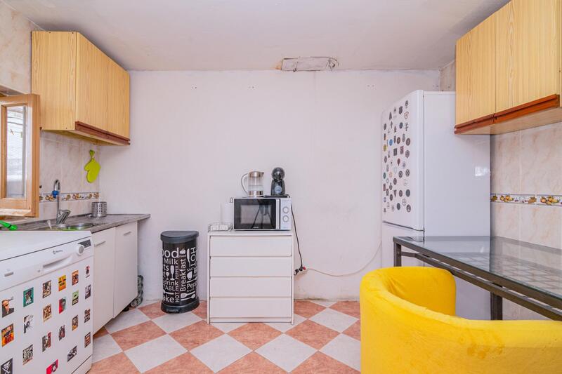 6 Cuarto Casa Cueva en venta