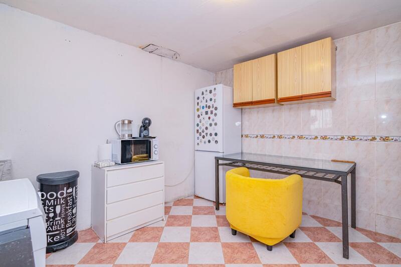 6 Cuarto Casa Cueva en venta