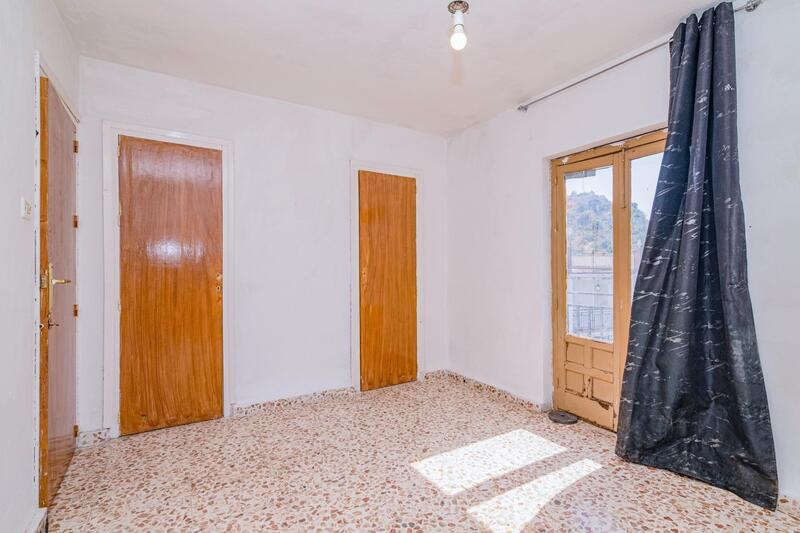 6 Cuarto Casa Cueva en venta