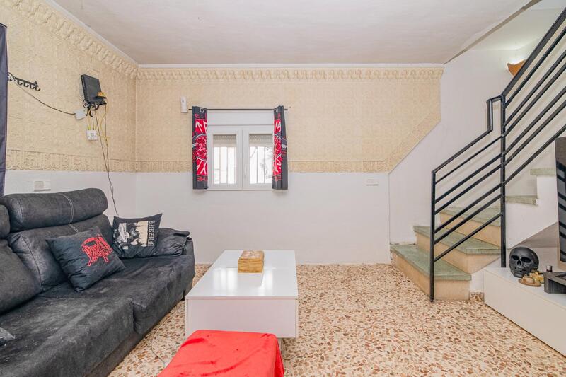 6 Cuarto Casa Cueva en venta
