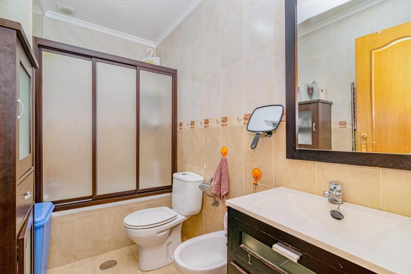 2 slaapkamer Appartement Te koop
