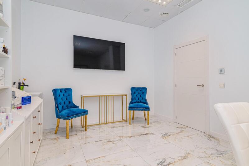 8 bedroom Commercial Property for sale