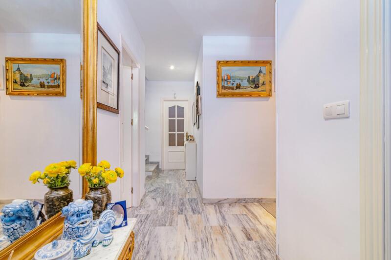 5 bedroom Villa for sale