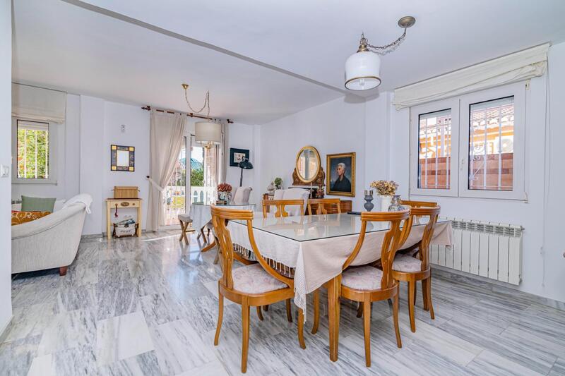 5 bedroom Villa for sale