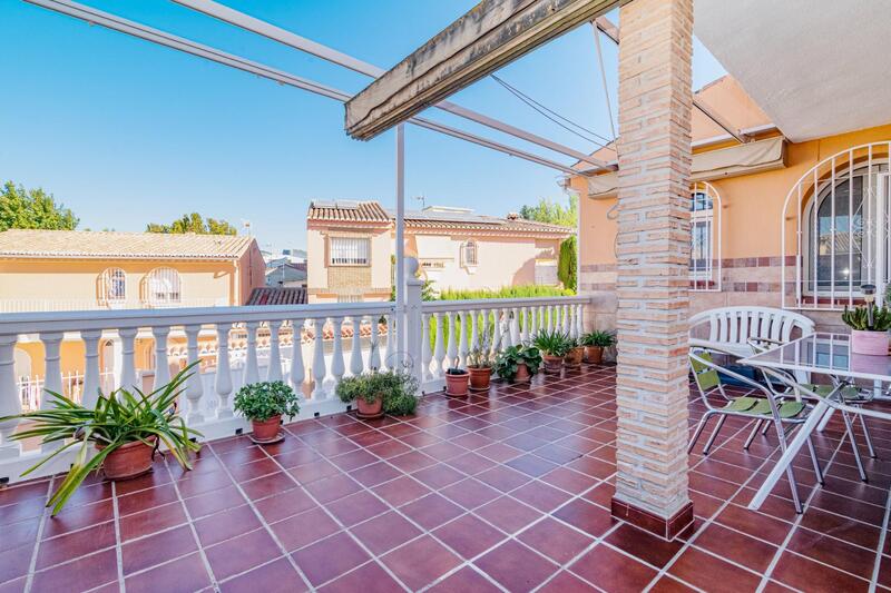 5 bedroom Villa for sale