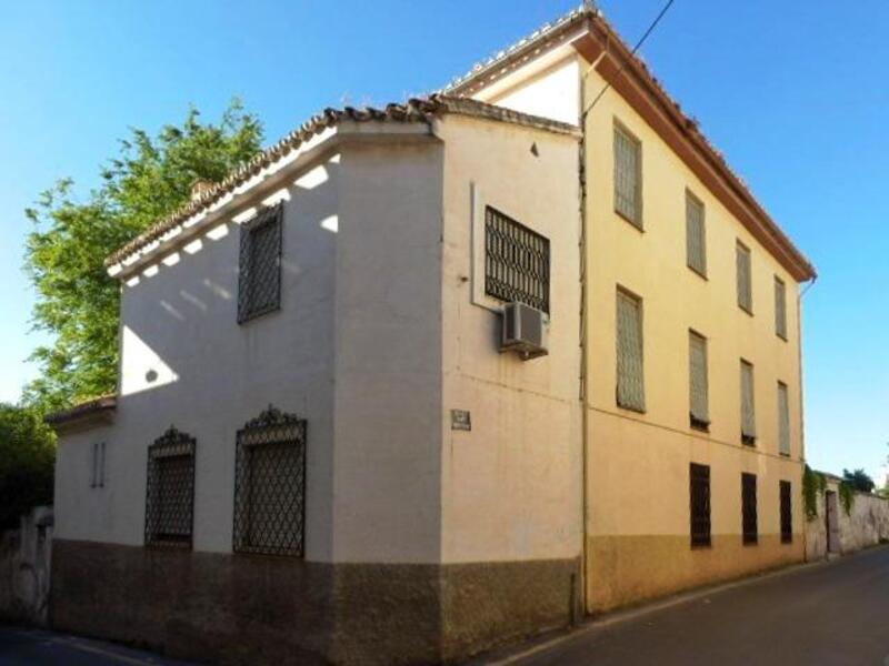 13 bedroom Land for sale