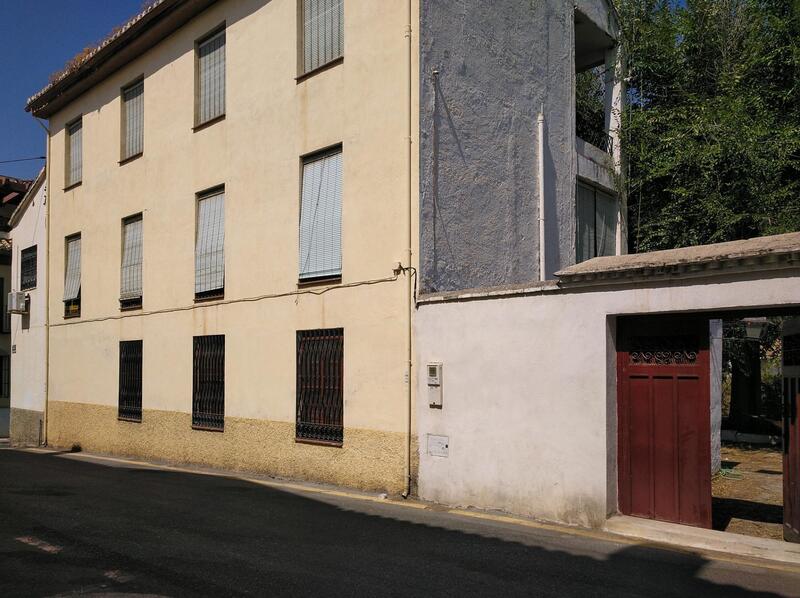 13 bedroom Land for sale