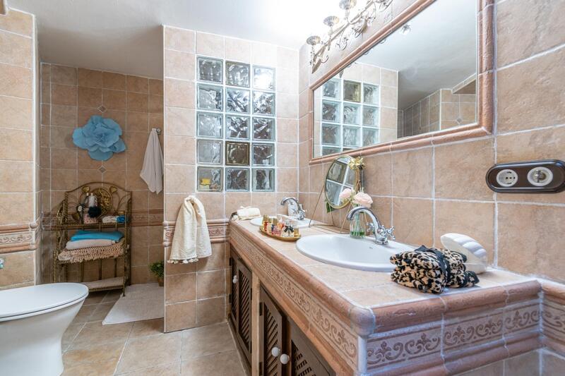 3 bedroom Cave House for sale