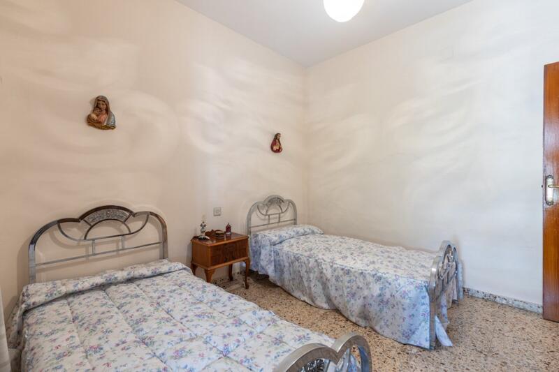 4 Cuarto Casa Cueva en venta