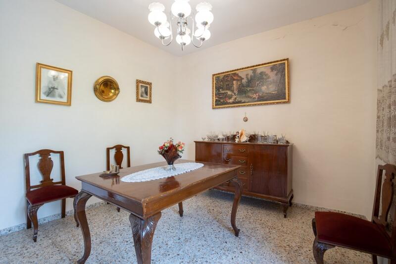 4 Cuarto Casa Cueva en venta