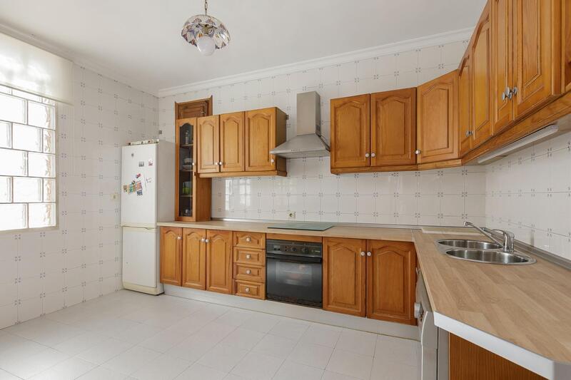 4 Cuarto Villa en venta