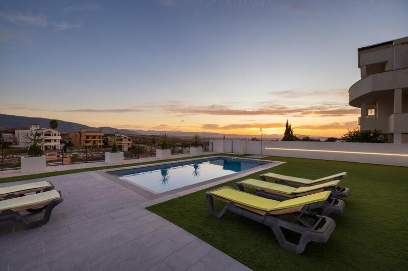 Villa til salg i La Zubia, Granada