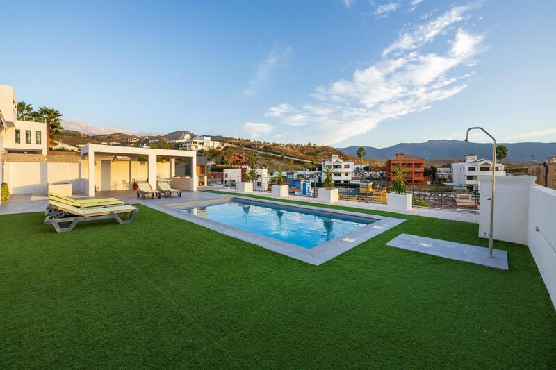 4 Cuarto Villa en venta