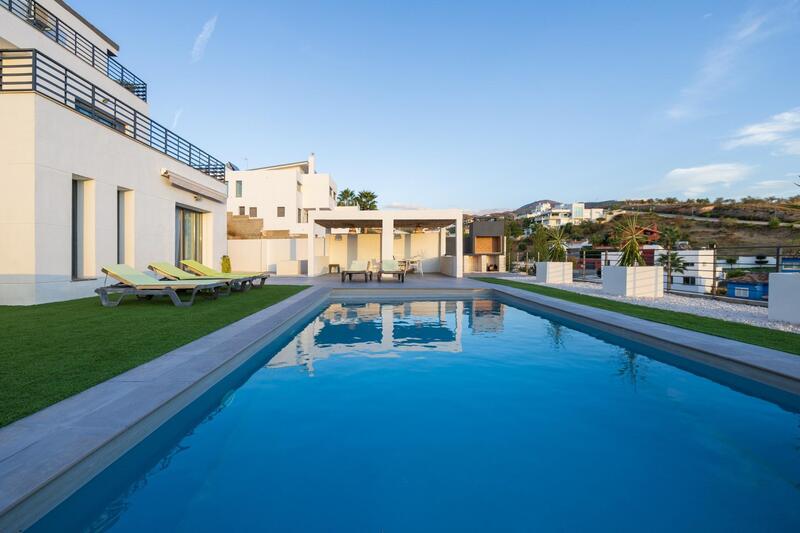 4 Cuarto Villa en venta