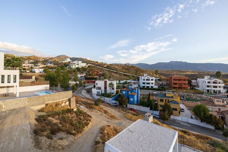 4 Cuarto Villa en venta