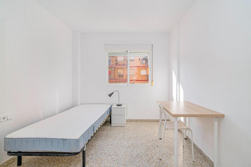 4 bedroom Apartment for sale