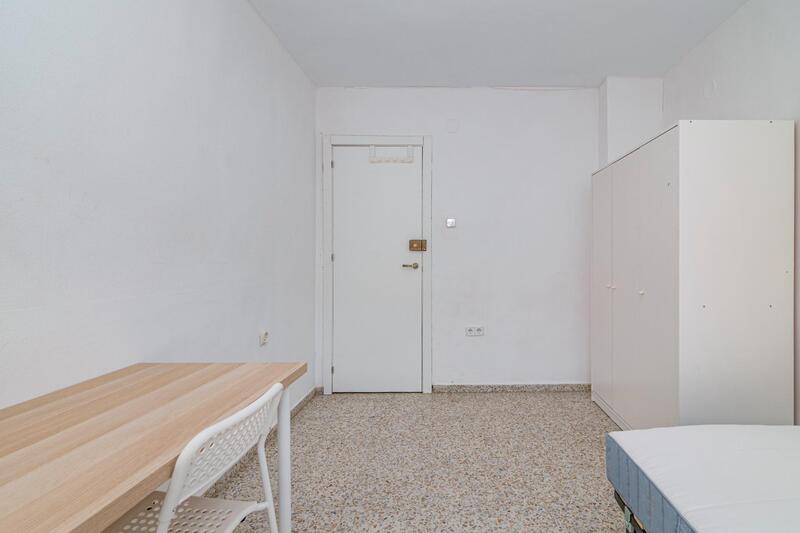 4 bedroom Apartment for sale