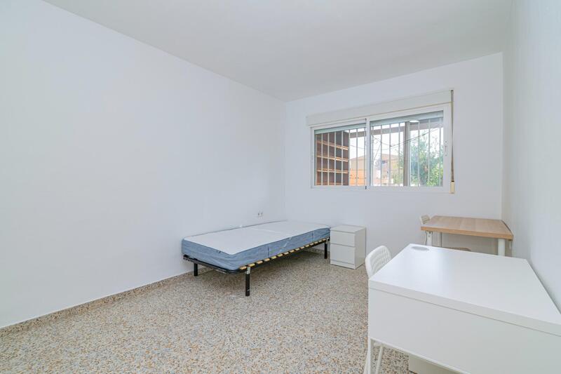 4 bedroom Apartment for sale