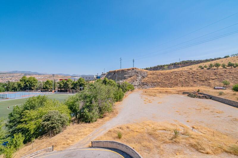 2 спальная комната квартира продается