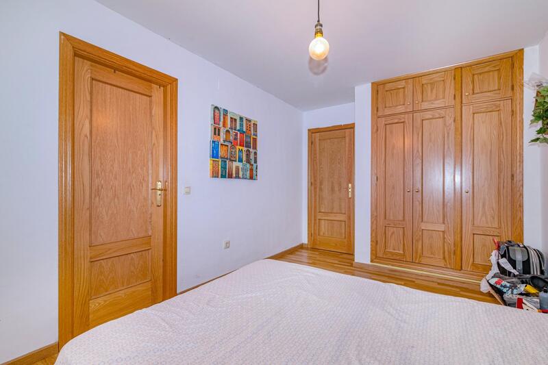 2 спальная комната квартира продается