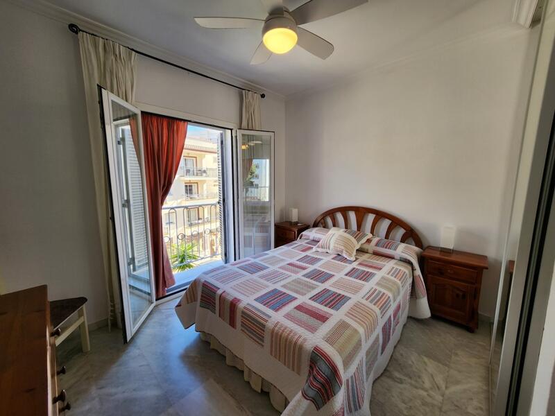 3 slaapkamer Gezinswoning Te koop