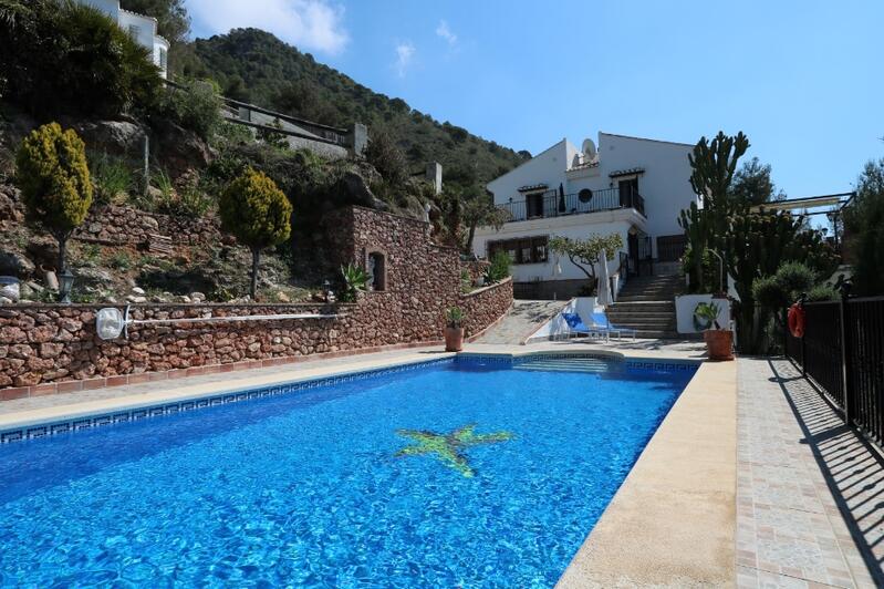 7 bedroom Country House for sale