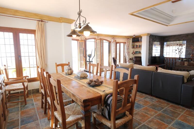 7 bedroom Country House for sale