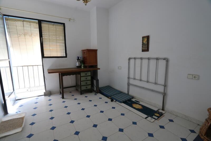 5 slaapkamer Gezinswoning Te koop