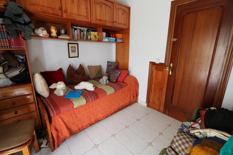 5 slaapkamer Gezinswoning Te koop
