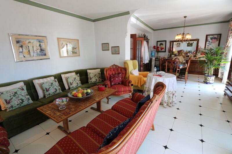 5 slaapkamer Gezinswoning Te koop