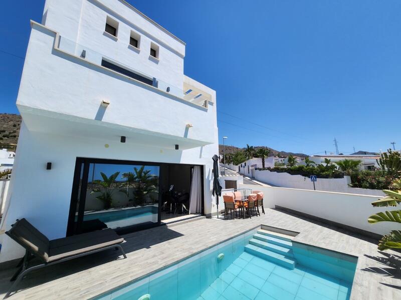 4 bedroom Villa for sale