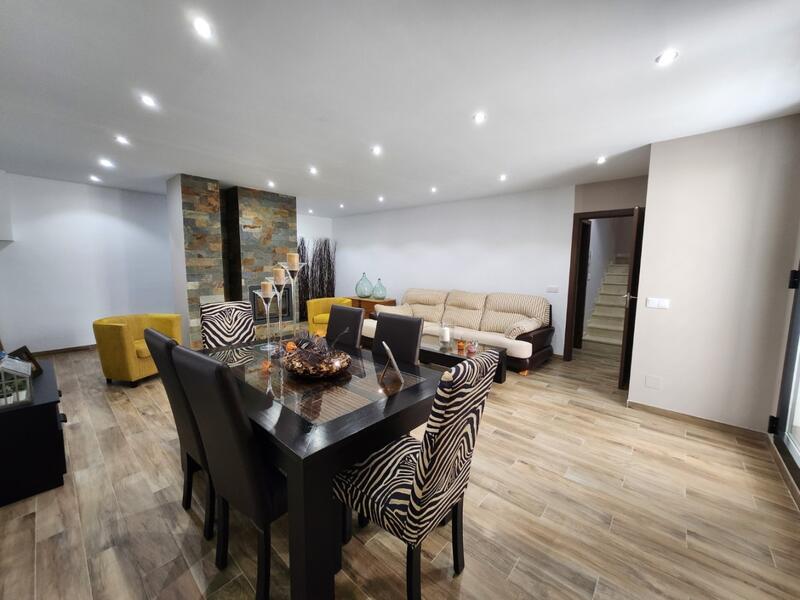 4 bedroom Villa for sale