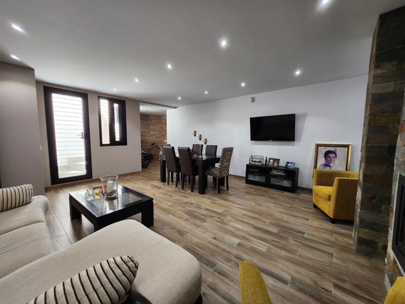 4 bedroom Villa for sale
