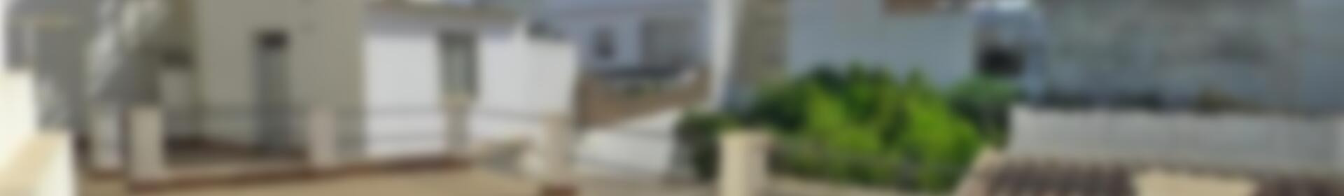 4 bedroom Townhouse for sale