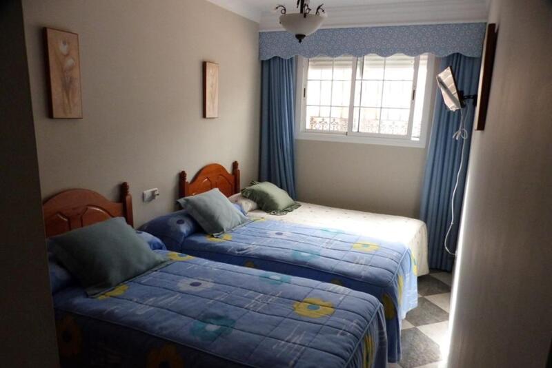 6 Schlafzimmer Stadthaus zu verkaufen